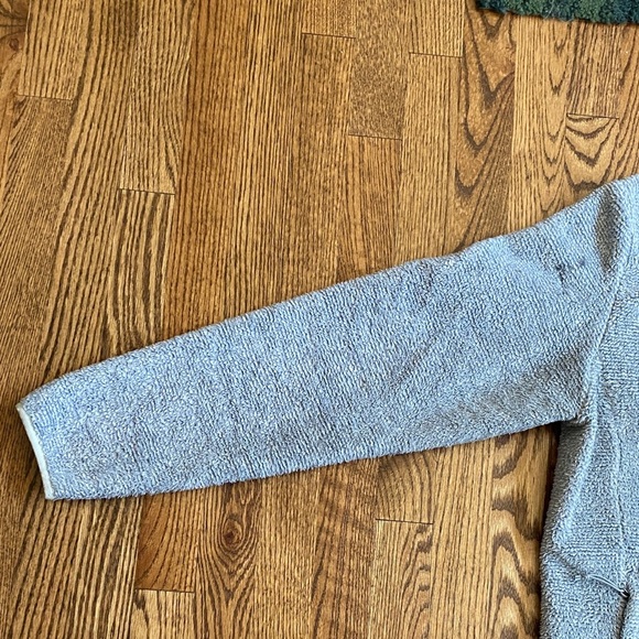 Grey The North Face Osito fleece jacket, size XL. Great condition, ships quickly - Picture 5 of 15